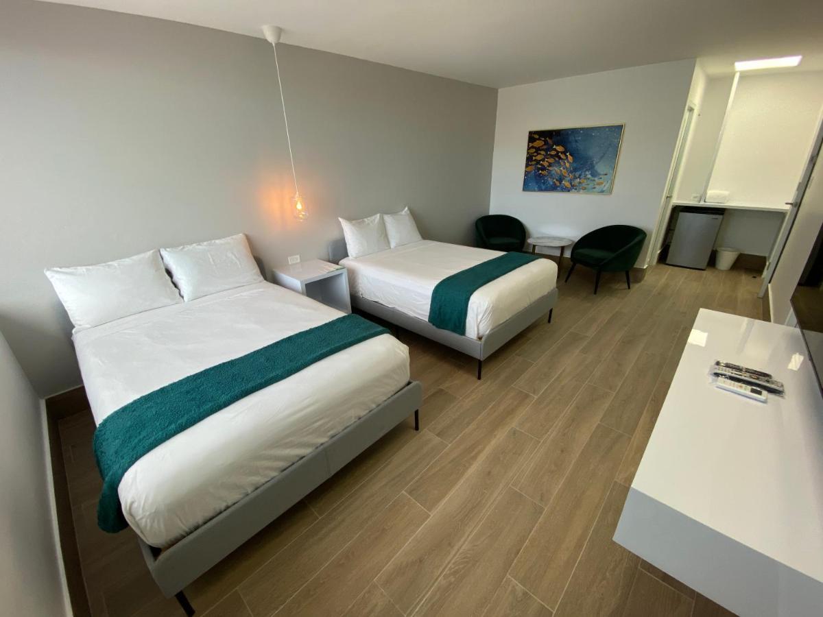 Marina De Salinas Hotell Exteriör bild
