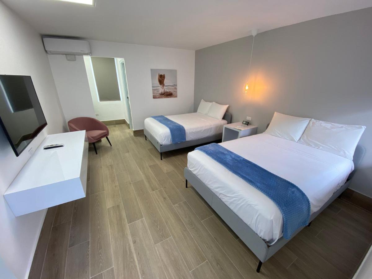 Marina De Salinas Hotell Exteriör bild